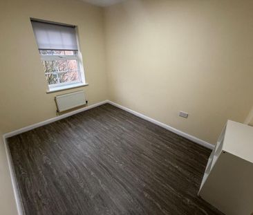 4 bedroom terraced house to rent - Photo 4
