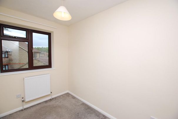 2 bedroom end of terrace house to rent - Photo 1