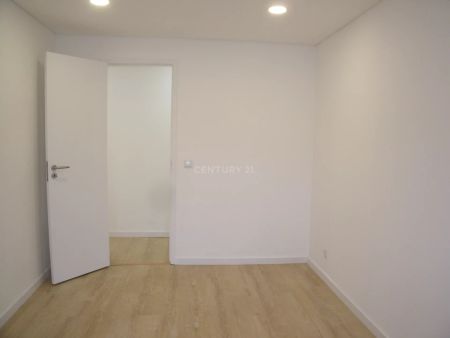 RESERVADO. Apartamento T2 para arrendar na Torre da Marinha, Seixal - Photo 3