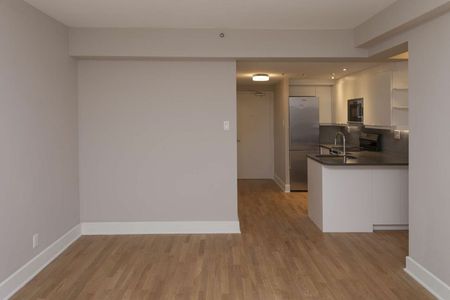 3455 Aylmer - Photo 2