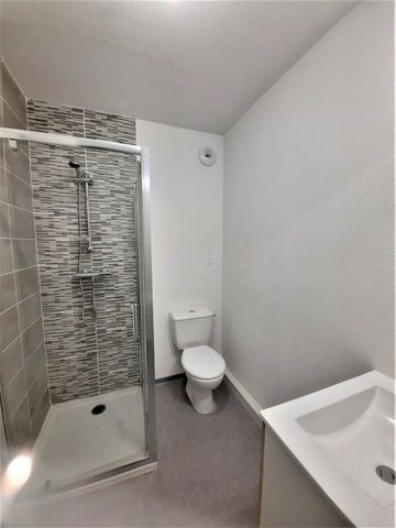Location Appartement 1 pièce 18m² NIMES 30000 - Photo 3
