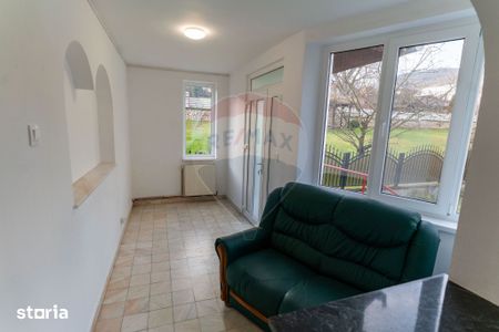 Casă / Vilă cu 6 camere de închiriat în zona Centru Vechi - Fotografie 5