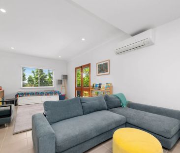 Furnished Character Home with Breathtaking City Views - Photo 5