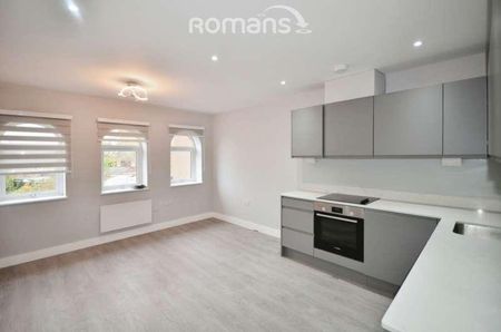 Bath Road, Cippenham, SL1 - Photo 3