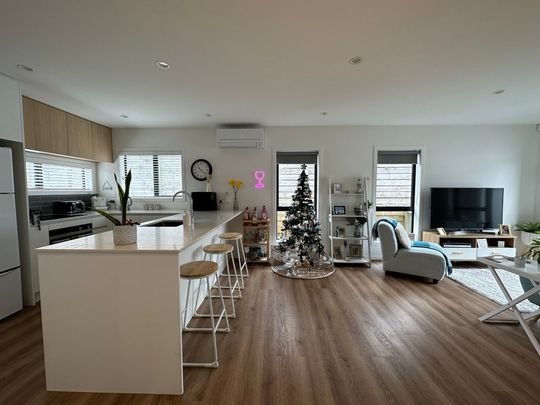 RARE IN RIVERHEAD - Photo 1