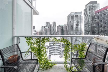 For Lease - 33 Helendale Avenue Unit# 1806, Toronto, Ontario - Photo 4