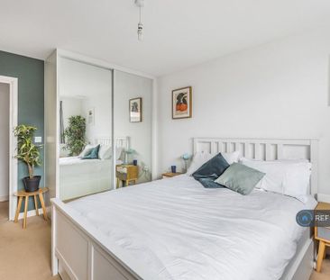 1 bedroom flat to rent - Photo 5