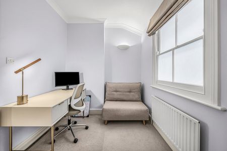 Bathurst Mews, Hyde Park, London, W2 - Photo 5