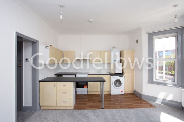 Morden Road, Merton, SW19 - Photo 1