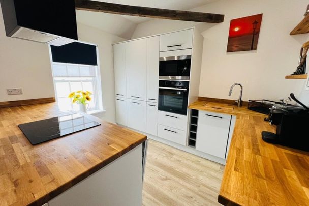 Marine Parade - Photo 1