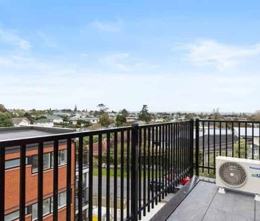 GLENN INNES, 1 BEDROOM - Photo 3