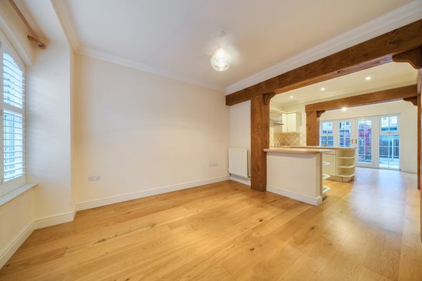 Town House to rent - St Martins Lane, Beckenham, BR3 - Photo 1