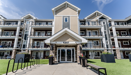 Nautical Luxury Suites at Summerside - Photo 4