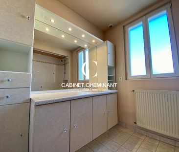 Location Appartement 4 pièces 96m² - Photo 5