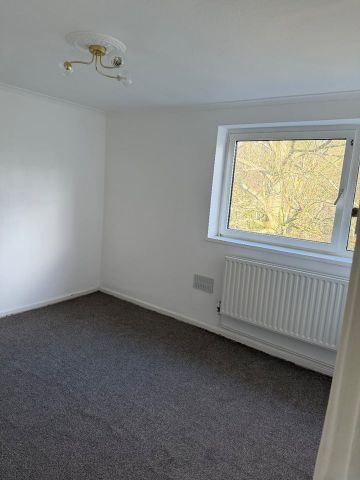 3 Bed Maisonette, Farlington Place, SW15 - Photo 3