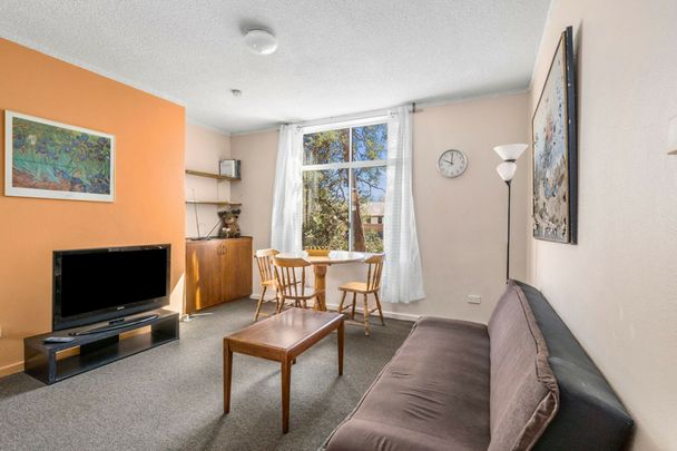 One bedroom plus study close to City! - Photo 1