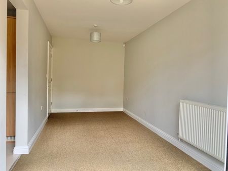 Cypress Close, Mildenhall - Photo 4