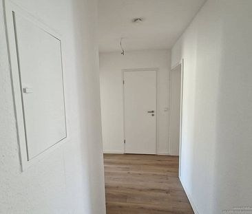 Moderne 3-Zimmerwohnung mit großzügigem Balkon! - Photo 4