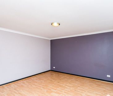 **Charming 4-Bedroom Home for Rent in Clarkson ** - Photo 3