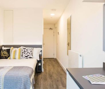 Studio to rent - Photo 1