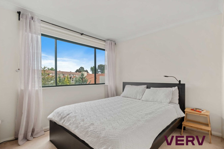 FURNISHED PROPERTY IN THE HEART OF REID - Photo 4