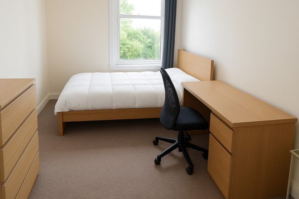 7 Bed Flat, Perry Road, BS1 - Photo 1