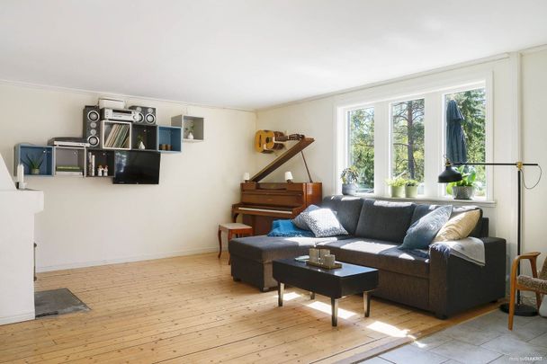 Med badrocksavstånd till både bad i sjö och hav! - Photo 1