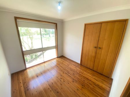 BIG HOUSE WITH A POOL!!! - Photo 3