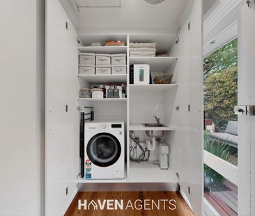 BEAUTIFULLY RENOVATED TWO BEDROOM UNIT ** HAVEN AGENTS - Photo 3