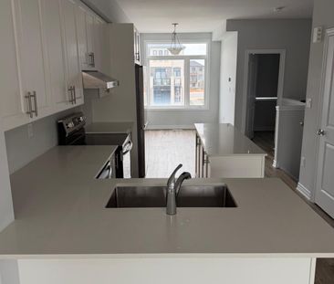 For Lease - 290 Equestrian Way Unit# 55, Cambridge, Ontario - Photo 5