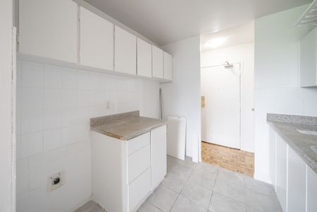 For Lease - 5 Glamorgan Avenue Unit# 901, Toronto, Ontario - Photo 2