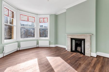 5 bedroom House To Let Total Size: 2067 SQ FT - Photo 4