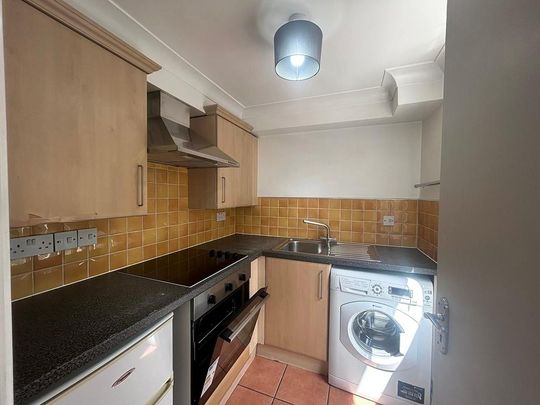 Studio to rent - Photo 1