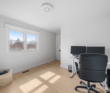 For Lease - 34 Park Lane Circle, Richmond Hill, Ontario - Photo 6