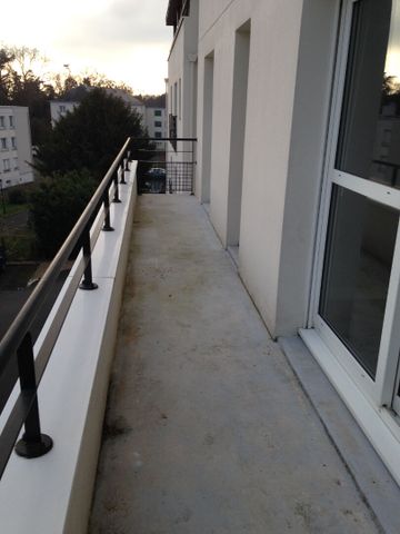 Location Appartement 2 pièces 45m² ST CYR SUR LOIRE 37540 - Photo 4