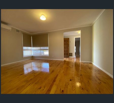 12 Allandale Road, Kings Park, Vic 3021 - Photo 5