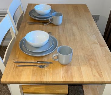 1 Bed Flat, College Street, SO14 - Photo 2