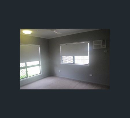 8 Lockyer Pl, Mount Louisa, Qld 4814 - Photo 4