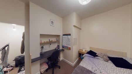 3 bedroom ground floor flat to rent - Photo 4