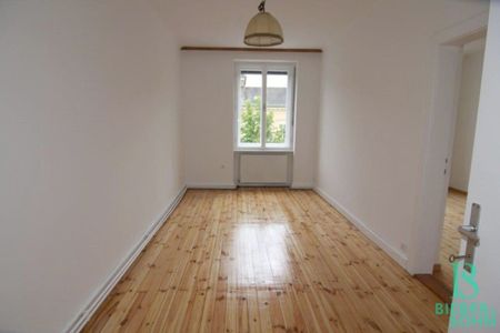 Blick ins Grüne! Zentrumsnahe Loggia-Wohnung – WG geeignet! Garagenplatz! - Photo 5