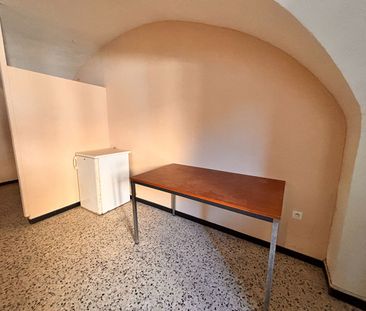 NIMES ST CESAIRE CHAMBRE DE 25M² ET PARKING, ETUDIANT, - Photo 4