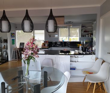 Great views from this 3 Bedroom Home - Photo 6