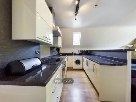2 bedroom apartment to rent - Photo 3