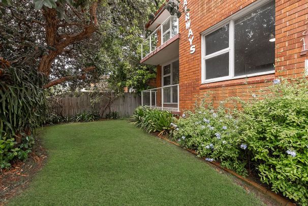 1/121 Balgowlah Road, Fairlight - Photo 1