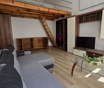 Duża Kawalerka-Centrum 1.piętro-Kamienica - Photo 2