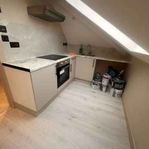 1 Bed Flat, Hassocks, SW16 - Photo 2