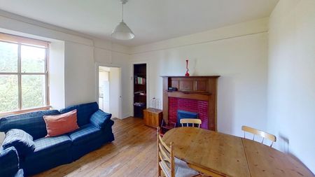 3 bedroom apartment to rent - Photo 2