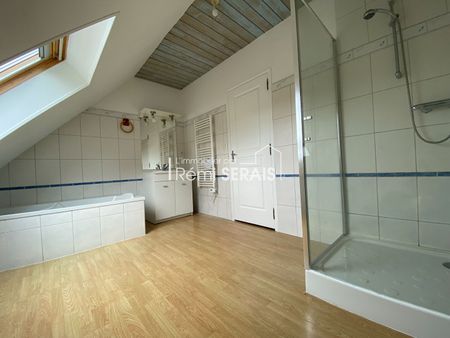 Location Maison 7 pièces 169m² - Photo 4