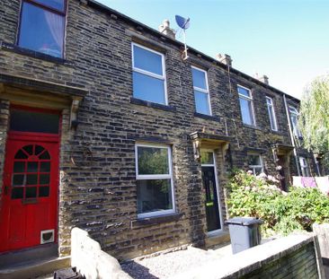 2 bedroom terraced house to rent - Photo 4