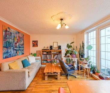 3 bedroom maisonette to rent - Photo 1